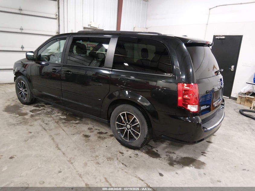 2017 Dodge Caravan VIN 2C4RDGEG5HR573617 IAAI salvage auction — FRONT END, Salvage Title, sold $975 on 2026-07-09 (photo 3)