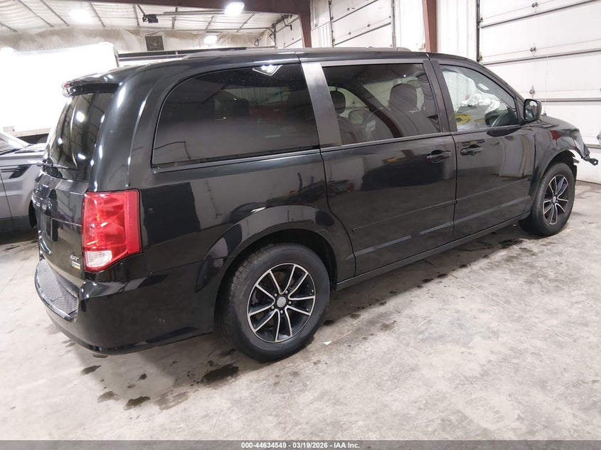 2017 Dodge Caravan VIN 2C4RDGEG5HR573617 IAAI salvage auction — FRONT END, Salvage Title, sold $975 on 2026-07-09 (photo 4)