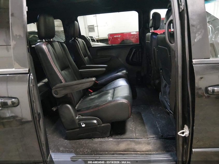 2017 Dodge Caravan VIN 2C4RDGEG5HR573617 IAAI salvage auction — FRONT END, Salvage Title, sold $975 on 2026-07-09 (photo 8)