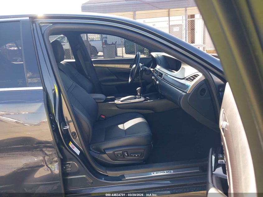 2018 Lexus Gs VIN JTHCZ1BLXJA008777 IAAI salvage auction — RIGHT SIDE, Original (Texas), sold $18,100 on 2026-09-03 (photo 5)