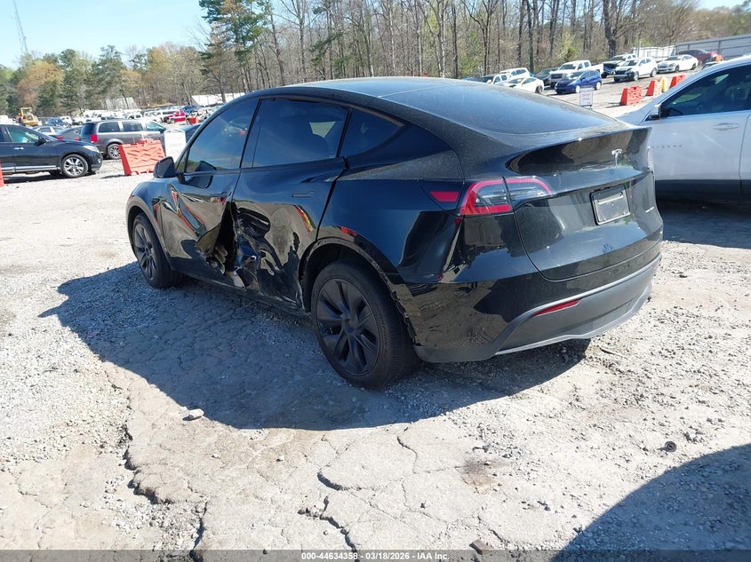 2024 Tesla Model y VIN 7SAYGDEE1RA325913 IAAI salvage auction — LEFT SIDE, Salvage Title, sold $14,000 on 2026-07-23 (photo 3)