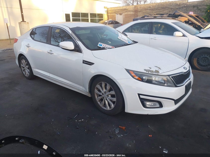 2015 Kia Optima VIN 5XXGM4A77FG395937 IAAI salvage auction — LEFT SIDE, Salvage Title, sold $875 on 2026-07-31 (photo 1)