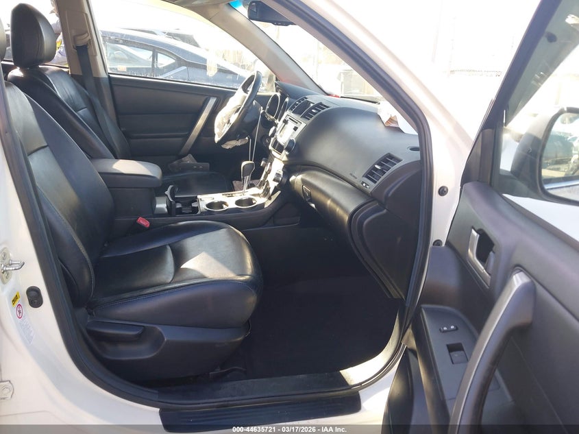 2013 Toyota Highlander VIN 5TDZK3EHXDS090729 IAAI salvage auction — FRONT END, Salvage Title, sold $3,000 on 2026-07-08 (photo 5)
