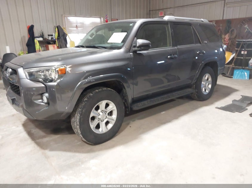 2018 Toyota 4runner VIN JTEBU5JR4J5515610 IAAI salvage auction — RIGHT FRONT, Wait Title, sold $7,950 on 2026-07-09 (photo 2)