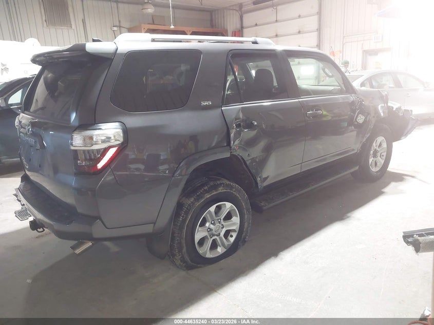 2018 Toyota 4runner VIN JTEBU5JR4J5515610 IAAI salvage auction — RIGHT FRONT, Wait Title, sold $7,950 on 2026-07-09 (photo 4)