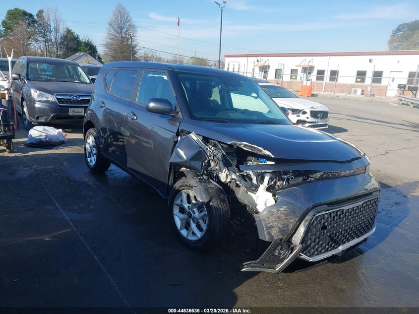 2023 Kia Soul VIN KNDJ23AU4P7889517 IAAI salvage auction — FRONT END, Salvage Title, sold $3,300 on 2026-07-06 (photo 1)
