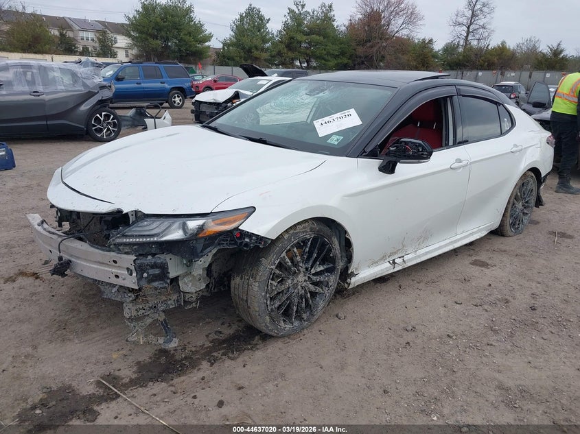 2021 Toyota Camry VIN 4T1K61BK1MU031117 IAAI salvage auction — FRONT & REAR, Salvage (New Jersey), sold $8,100 on 2026-07-31 (photo 2)