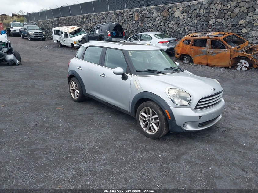 2011 Mini VIN WMWZB3C54BWH94530 IAAI salvage auction — FRONT END, Clear (Hawaii), sold $1,875 on 2026-07-07 (photo 1)