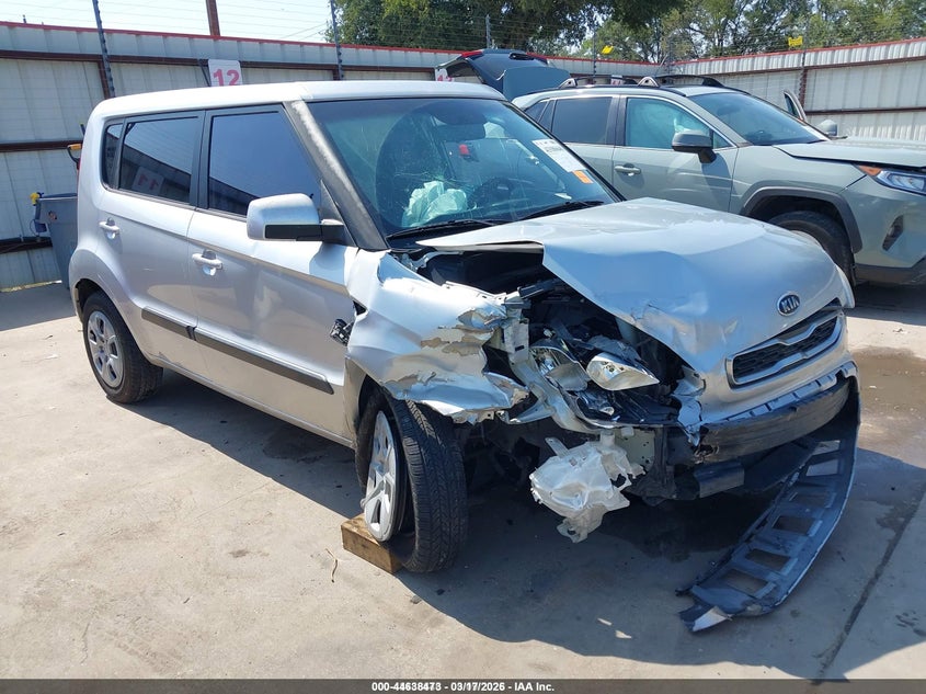 2012 Kia Soul VIN KNDJT2A50C7467125 IAAI salvage auction — FRONT END, Salvage Title, sold $300 on 2026-07-07 (photo 1)