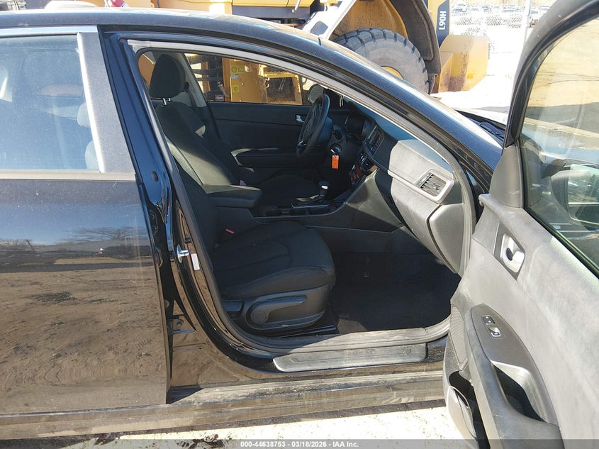 2016 Kia Optima VIN 5XXGT4L34GG112893 IAAI salvage auction — FRONT END, Salvage (South Carolina), sold $1,100 on 2026-07-28 (photo 5)