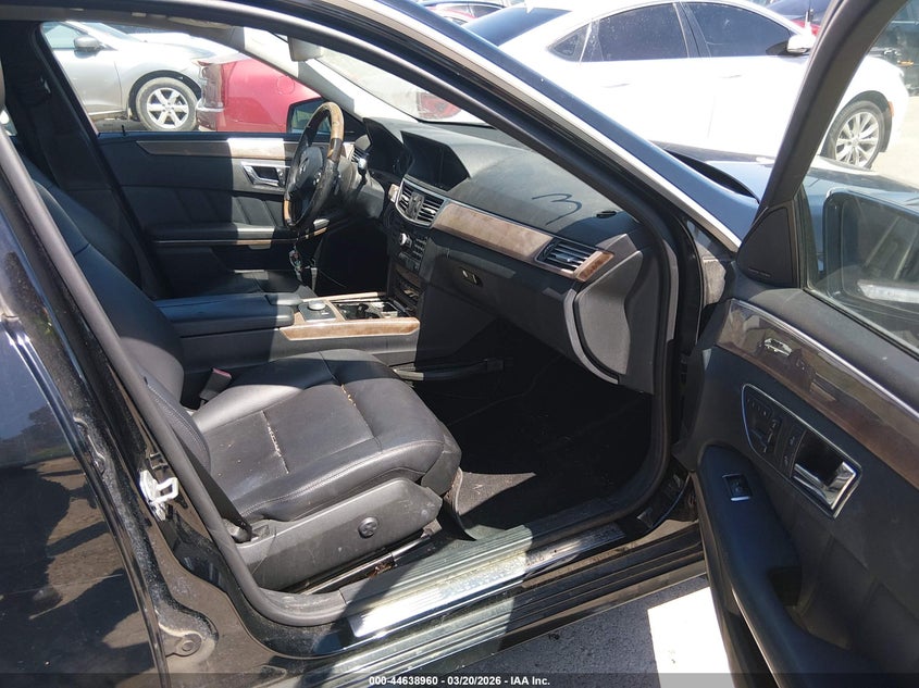 2011 Mercedes-benz E-klasse VIN WDDHF8HB5BA490900 IAAI salvage auction — RIGHT FRONT, Clear (Virginia), sold $650 on 2026-08-03 (photo 5)