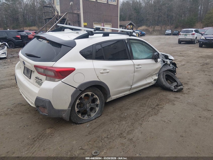 2023 Subaru Xv VIN JF2GTAEC8PH261095 IAAI salvage auction — LEFT & RIGHT, Salvage (Vermont), sold $1,625 on 2026-07-30 (photo 4)