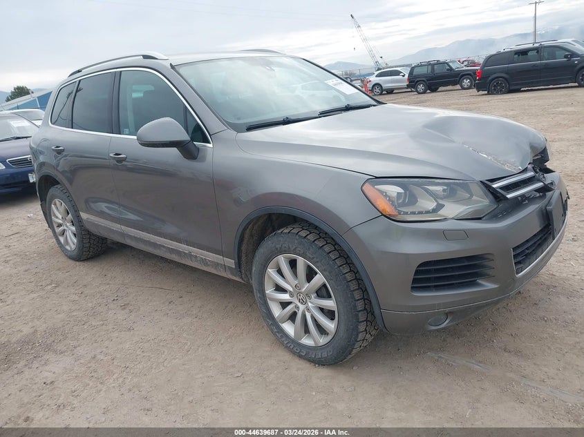 2012 Volkswagen Touareg VIN WVGEK9BP0CD006274 IAAI salvage auction — FRONT END, Wait Title, sold $1,550 on 2026-08-05 (photo 1)
