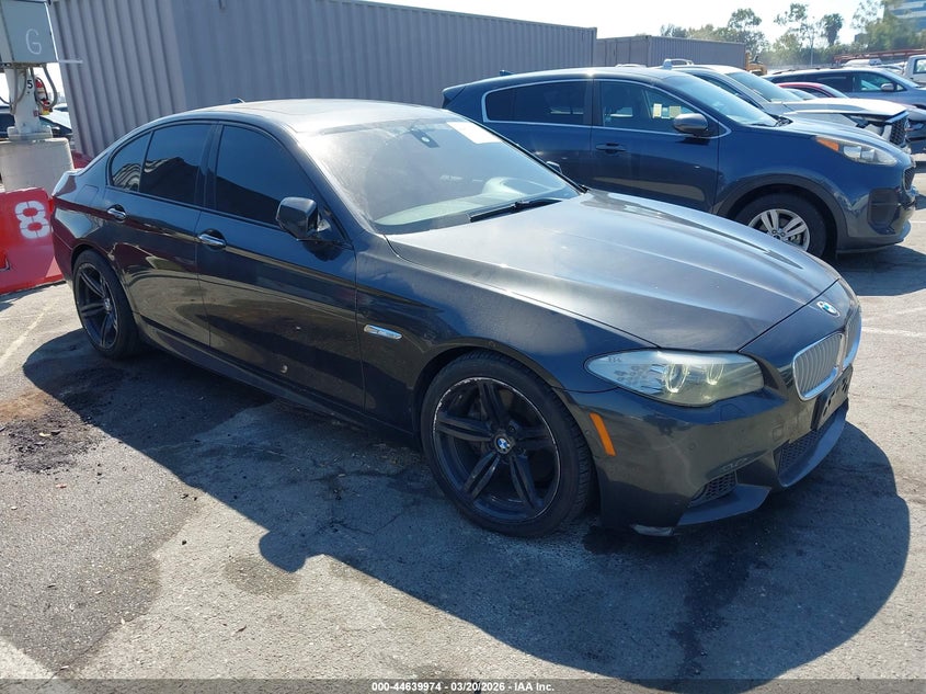 2012 BMW 5er VIN WBAFR9C58CDX79153 IAAI salvage auction — LEFT FRONT, Salvage Title, sold $700 on 2026-07-16 (photo 1)