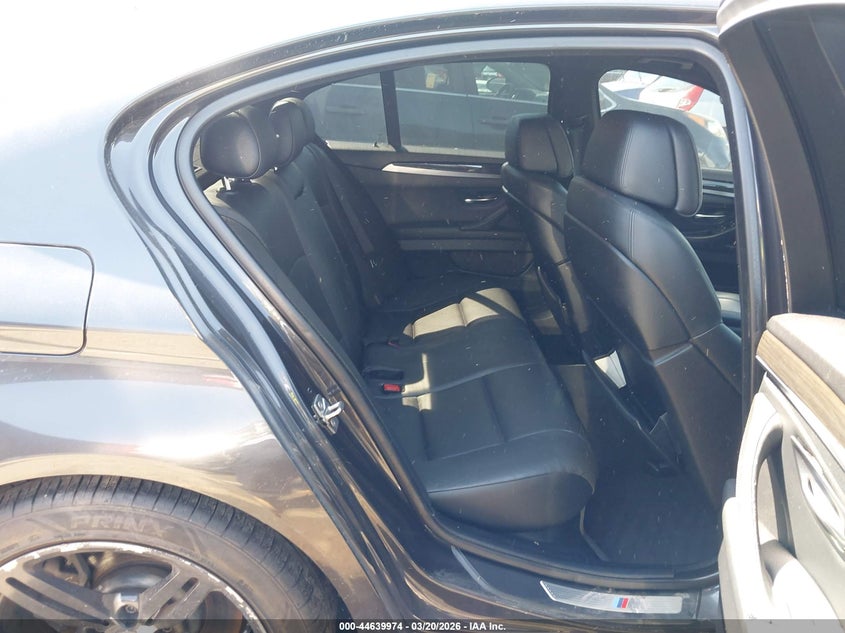 2012 BMW 5er VIN WBAFR9C58CDX79153 IAAI salvage auction — LEFT FRONT, Salvage Title, sold $700 on 2026-07-16 (photo 8)