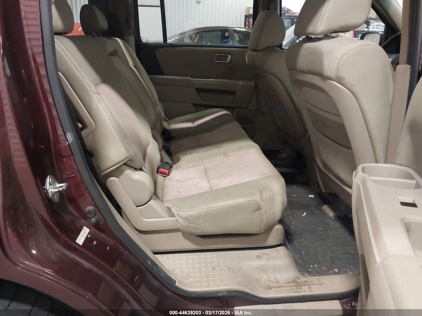 2011 Honda Pilot VIN 5FNYF4H42BB064853 IAAI salvage auction — SIDE, Salvage (Colorado), sold $475 on 2026-07-05 (photo 8)