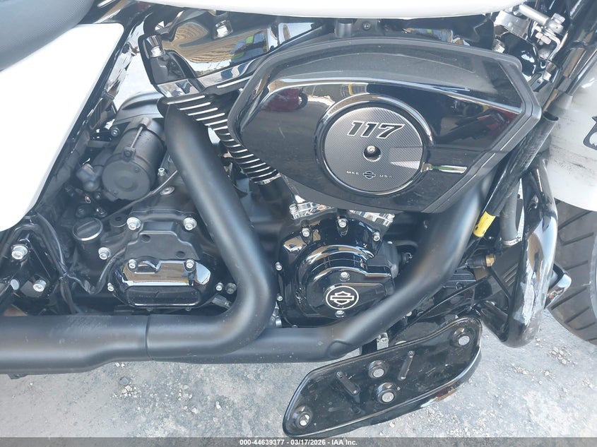 2024 Harley-davidson Road glide VIN 1HD1KH718RB662663 IAAI salvage auction — RIGHT SIDE, Salvage Title, sold $7,700 on 2026-07-22 (photo 8)