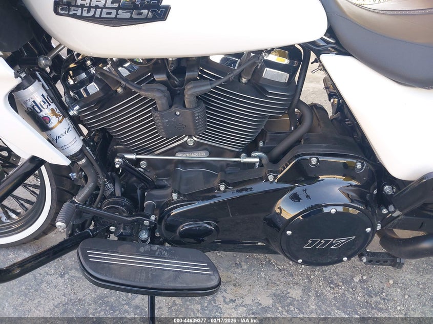 2024 Harley-davidson Road glide VIN 1HD1KH718RB662663 IAAI salvage auction — RIGHT SIDE, Salvage Title, sold $7,700 on 2026-07-22 (photo 9)