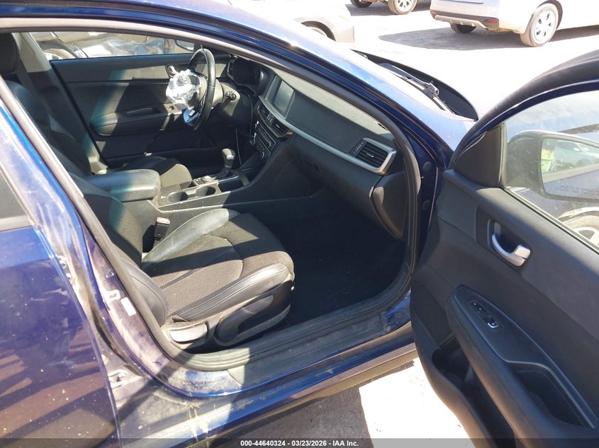 2019 Kia Optima VIN 5XXGT4L33KG294417 IAAI salvage auction — FRONT END, Salvage (Oklahoma), sold $325 on 2026-07-22 (photo 5)