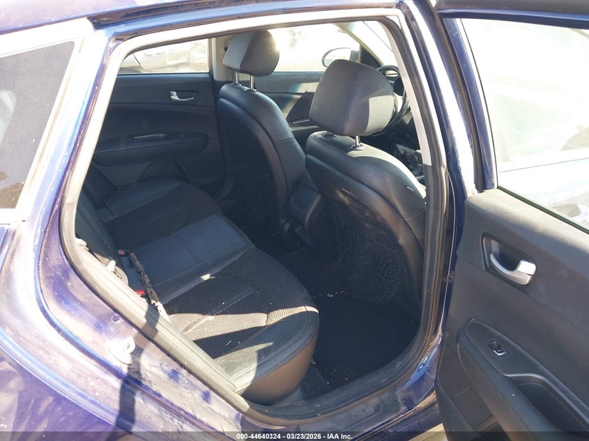 2019 Kia Optima VIN 5XXGT4L33KG294417 IAAI salvage auction — FRONT END, Salvage (Oklahoma), sold $325 on 2026-07-22 (photo 8)