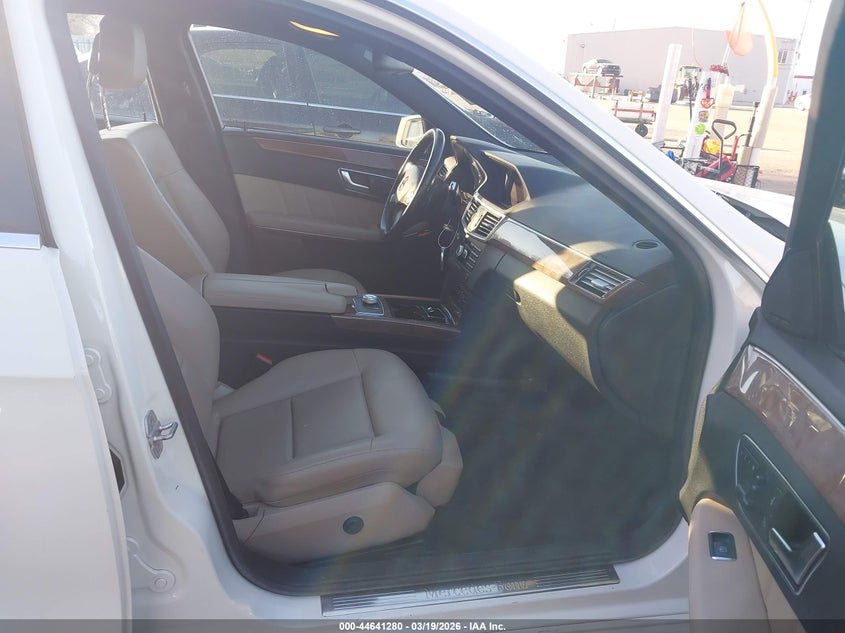2012 Mercedes-benz E-klasse VIN WDDHF8JB9CA544923 IAAI salvage auction — LEFT SIDE, Salvage (Utah), sold $2,275 on 2026-08-20 (photo 5)