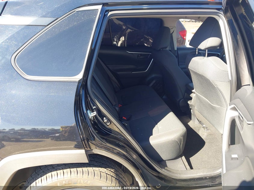 2019 Toyota Rav 4 VIN JTMK1RFV3KD017335 IAAI salvage auction — RIGHT SIDE, Salvage (California), sold $9,450 on 2026-07-30 (photo 8)
