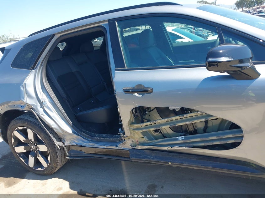 2025 Honda Prologue VIN 3GPKHZRJ0SS515186 IAAI salvage auction — SIDE, Salvage Title, sold $12,200 on 2026-07-09 (photo 6)