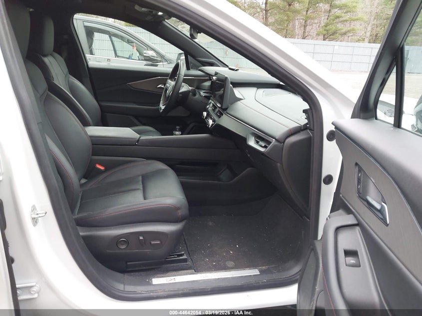 2024 Acura Zdx VIN 4W5KHNRL9RZ517207 IAAI salvage auction — FRONT END, Salvage (New Jersey), sold $9,900 on 2026-07-31 (photo 5)