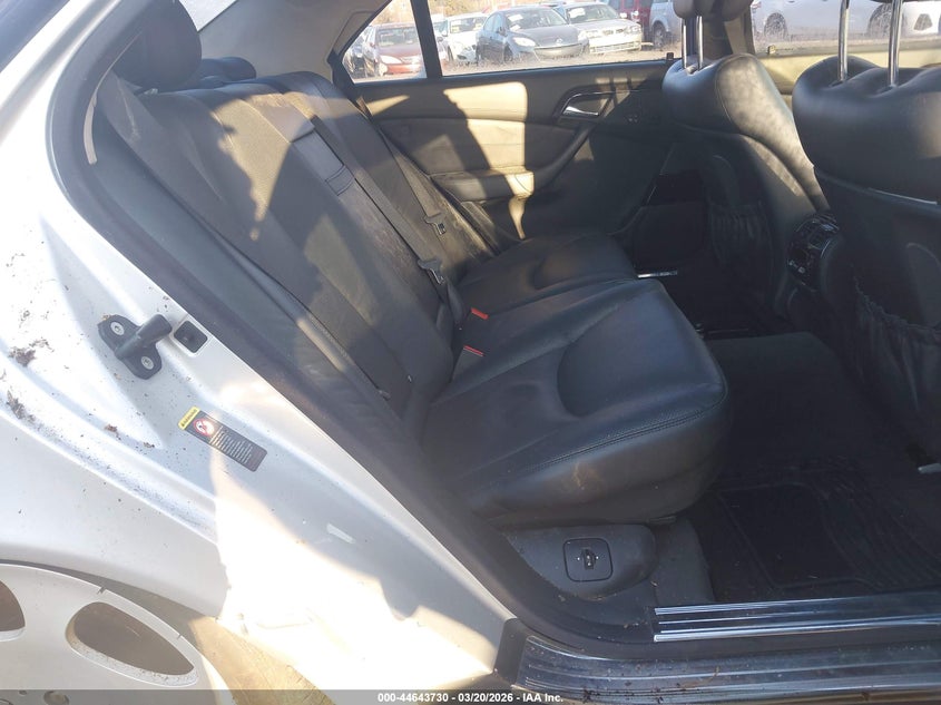 2005 Mercedes-benz S class VIN WDBNG76J75A432983 IAAI salvage auction — NORMAL WEAR, Clear (Pennsylvania), sold $725 on 2026-07-10 (photo 8)