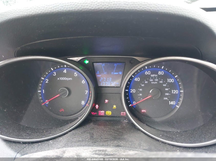 2011 Hyundai Tucson VIN KM8JU3AC9BU205620 IAAI salvage auction — FRONT & REAR, Salvage (Ohio), sold $400 on 2026-07-07 (photo 7)