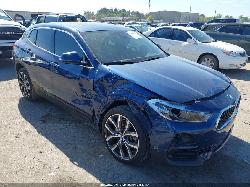 2021 BMW X2 VIN WBXYH9C03M5S60156 IAAI salvage auction — RIGHT FRONT, Salvage Title, sold $7,100 on 2026-07-26 (photo 1)