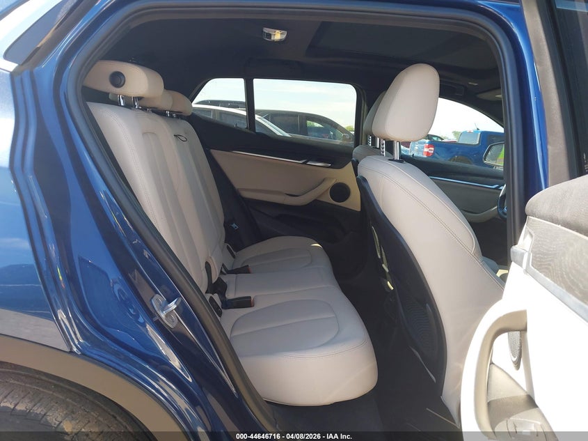 2021 BMW X2 VIN WBXYH9C03M5S60156 IAAI salvage auction — RIGHT FRONT, Salvage Title, sold $7,100 on 2026-07-26 (photo 8)