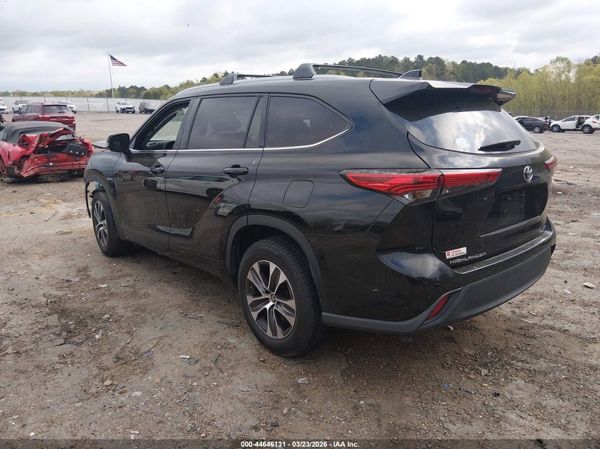2022 Toyota Highlander VIN 5TDGZRAH9NS129016 IAAI salvage auction — FRONT END, Salvage (Mississippi), sold $10,700 on 2026-07-22 (photo 3)
