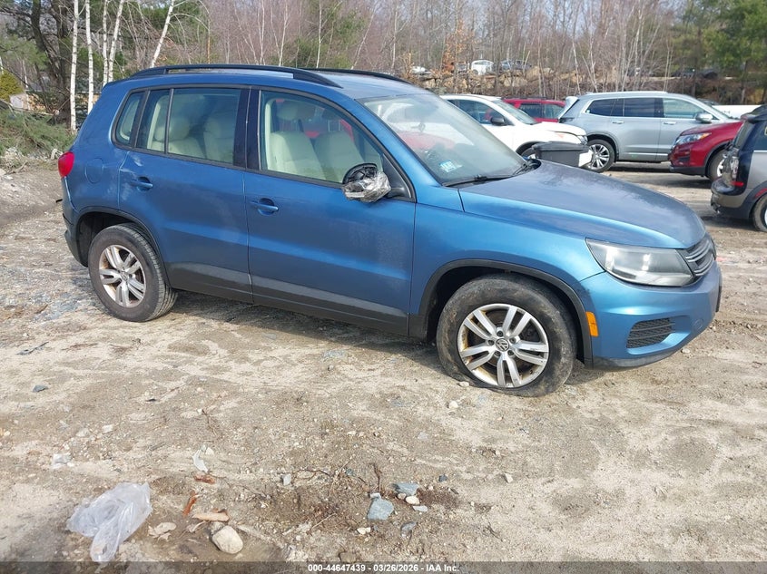 2017 Volkswagen Tiguan VIN WVGBV7AX9HW501312 IAAI salvage auction — REAR END, Salvage (Massachusetts), sold $2,450 on 2026-07-28 (photo 1)