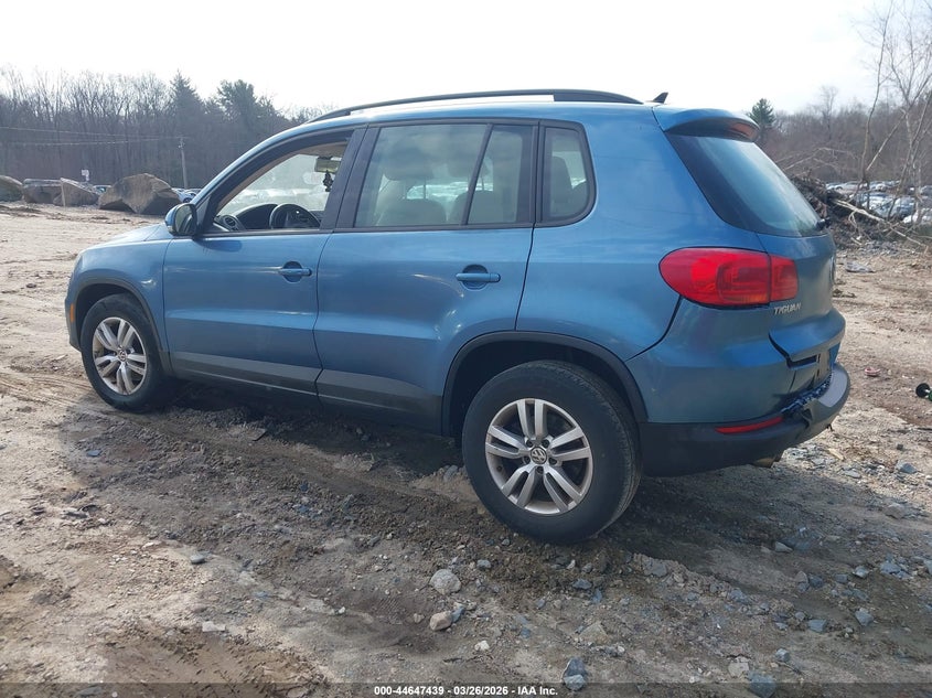 2017 Volkswagen Tiguan VIN WVGBV7AX9HW501312 IAAI salvage auction — REAR END, Salvage (Massachusetts), sold $2,450 on 2026-07-28 (photo 3)