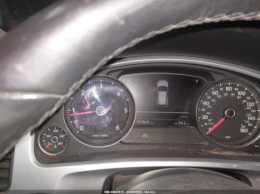 2012 Volkswagen Touareg VIN WVGEK9BP2CD012240 IAAI salvage auction — FRONT END, Salvage (Arizona), sold $2,150 on 2026-07-28 (photo 7)