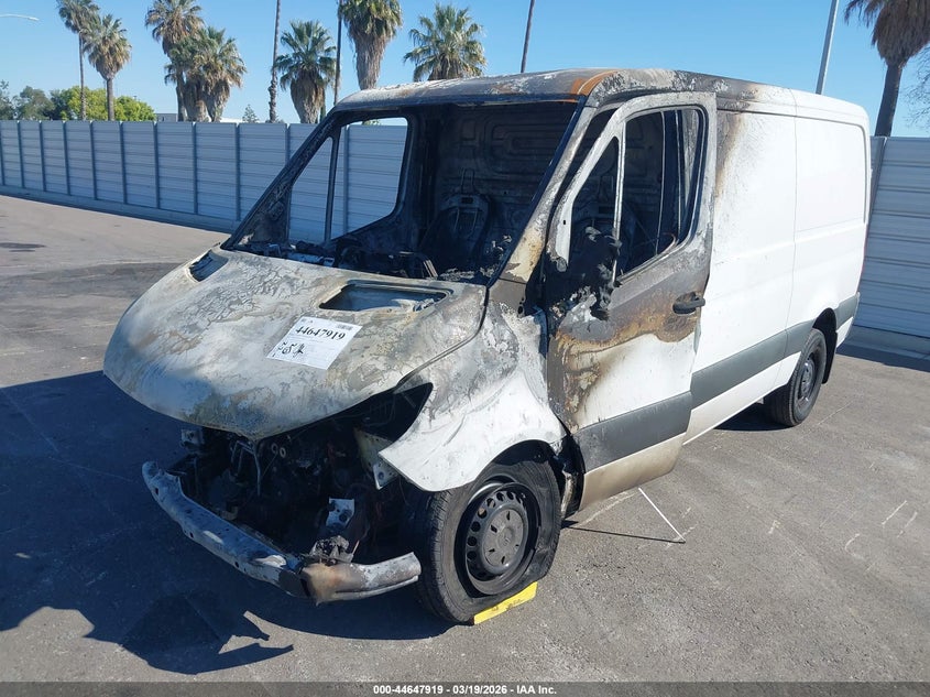 2023 Mercedes-benz VIN W1Y70BGY8PT125418 IAAI salvage auction — ENGINE BURN, Salvage Title, sold $250 on 2026-07-14 (photo 2)