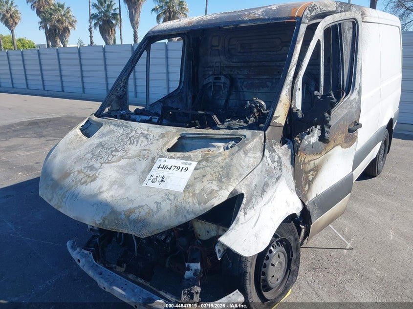 2023 Mercedes-benz VIN W1Y70BGY8PT125418 IAAI salvage auction — ENGINE BURN, Salvage Title, sold $250 on 2026-07-14 (photo 6)