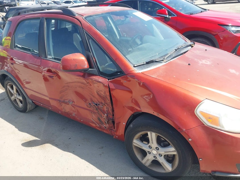 2008 Suzuki Sx4 VIN JS2YB413285110579 IAAI salvage auction — RIGHT SIDE, Salvage (California), sold $125 on 2026-09-16 (photo 6)