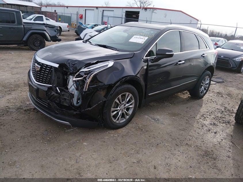 2020 Cadillac Xt5 VIN 1GYKNDRS3LZ228686 IAAI salvage auction — RIGHT FRONT, Salvage Title, sold $5,100 on 2026-07-31 (photo 2)