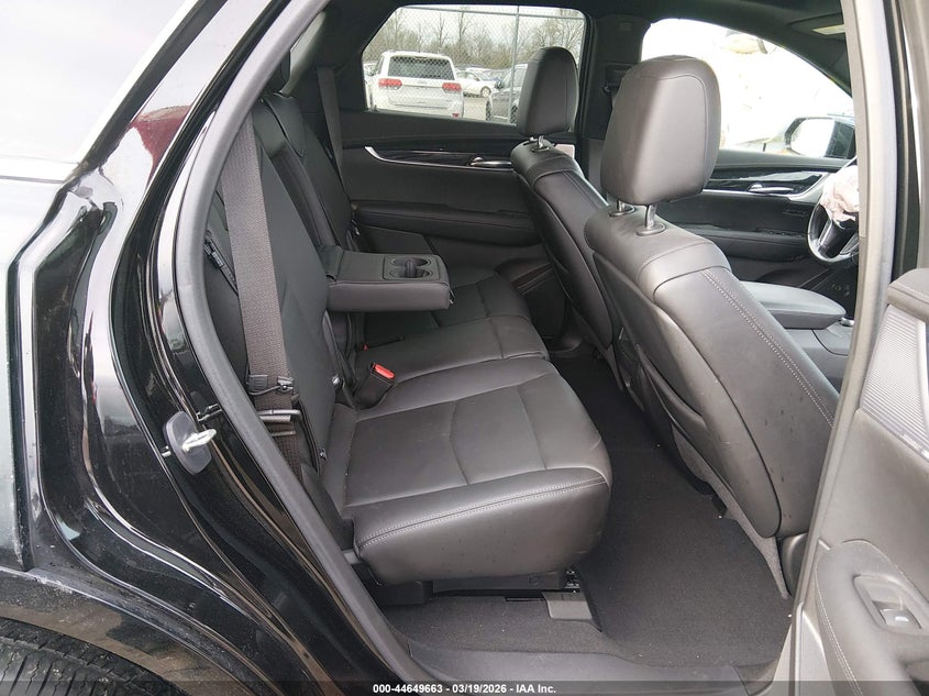 2020 Cadillac Xt5 VIN 1GYKNDRS3LZ228686 IAAI salvage auction — RIGHT FRONT, Salvage Title, sold $5,100 on 2026-07-31 (photo 8)