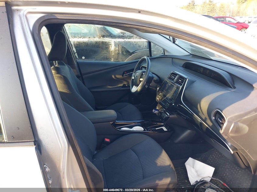2016 Toyota Prius VIN JTDKARFU8G3016332 IAAI salvage auction — LEFT FRONT, Salvage Title, sold $2,750 on 2026-07-17 (photo 5)