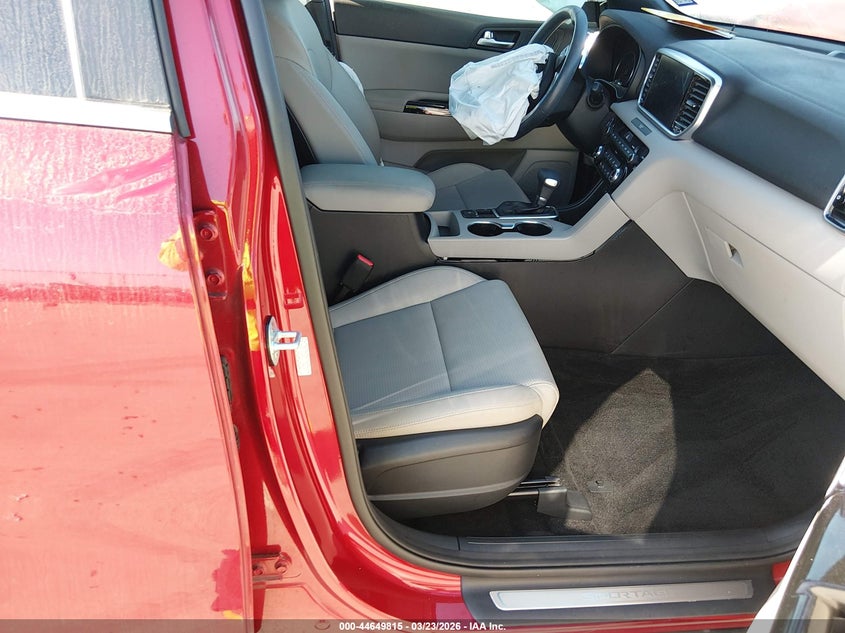 2020 Kia Sportage VIN KNDP63AC3L7802691 IAAI salvage auction — FRONT END, Salvage Title, sold $1,300 on 2026-07-17 (photo 5)