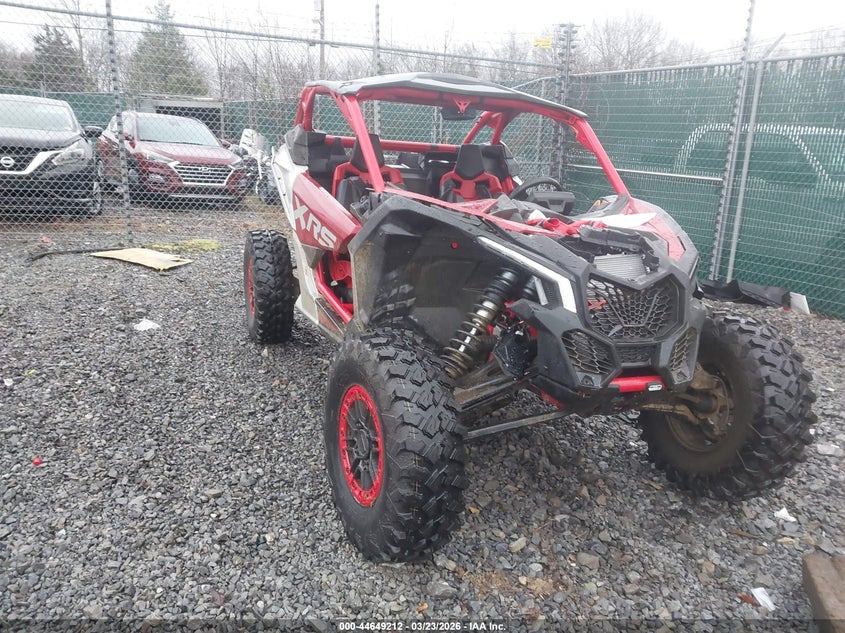 2025 Can-am/ brp Maverick VIN 3JBVXAV26SE000678 — IAAI salvage auction photo