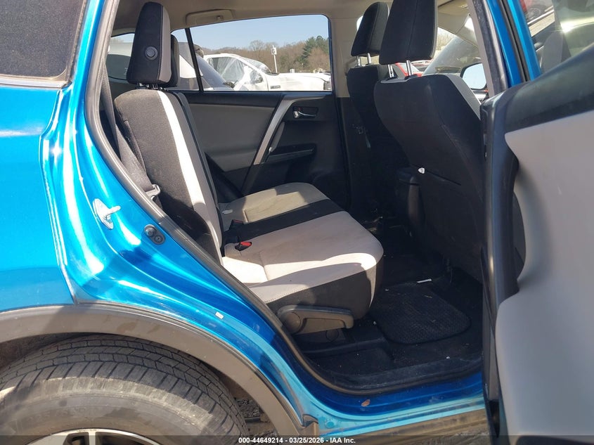 2016 Toyota Rav 4 VIN JTMRFREVXGD190066 IAAI salvage auction — REAR END, Salvage (North Carolina), sold $5,550 on 2026-07-17 (photo 8)