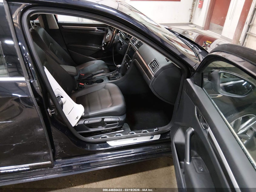 2017 Volkswagen Passat VIN 1VWDT7A30HC055100 IAAI salvage auction — SIDE, Salvage (Idaho), sold $3,400 on 2026-07-31 (photo 5)