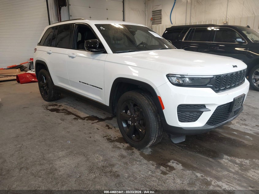 2023 Jeep Grand cherokee VIN 1C4RJHAG0PC641723 IAAI salvage auction — THEFT, Wait Title, sold $19,600 on 2026-07-29 (photo 1)