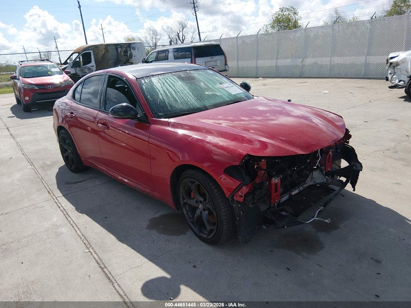 2021 Alfa romeo Giulia VIN ZARFAMBN6M7649361 IAAI salvage auction — FRONT END, Salvage (Texas), sold $6,750 on 2026-08-07 (photo 1)