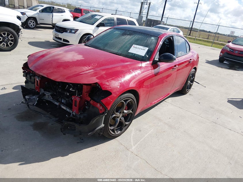 2021 Alfa romeo Giulia VIN ZARFAMBN6M7649361 IAAI salvage auction — FRONT END, Salvage (Texas), sold $6,750 on 2026-08-07 (photo 2)