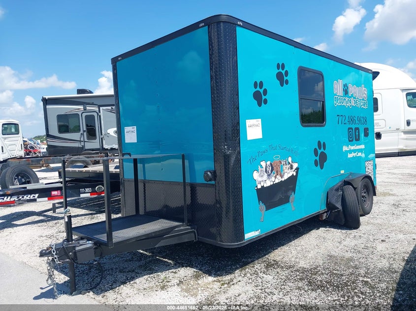 2026 Quality 14' cargo enclosed VIN 50ZBE1421TN068255 IAAI salvage auction — SIDE, Rebuildable (Florida), sold $7,650 on 2026-07-08 (photo 2)